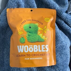 The Woobles Fred the Dinosaur Learn to Crochet Kit - Green